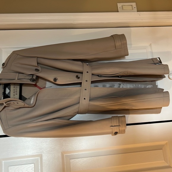 Beautiful Burberry coat size 12 worn one time paid 1200 in Bloomingdale’s